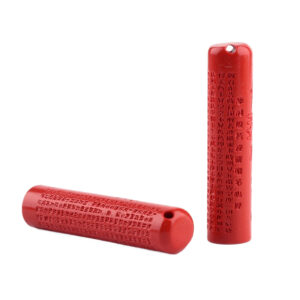 Privjesak rezbareni cinabarit, 53x12x12 mm, 1 kom, KOR1