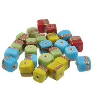 Perlice staklene kocke, vel. 8x8 mm, 25 kom u paketu, boja:žuta, zelena i crvena, ručno rađena  BEAD 1