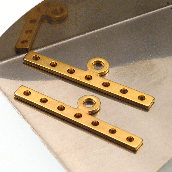 Terminal 28 mm, mat pozlata, 8 kom, MD37