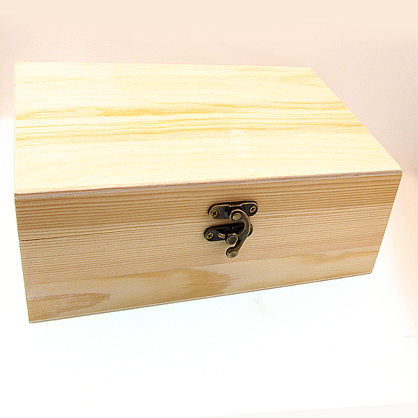 Kutijica drvena 21x15x8  cm